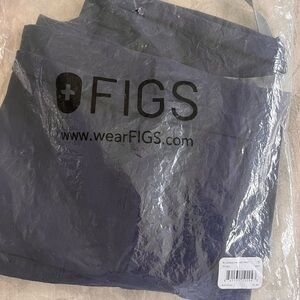 Fig NWT navy scrubs Small